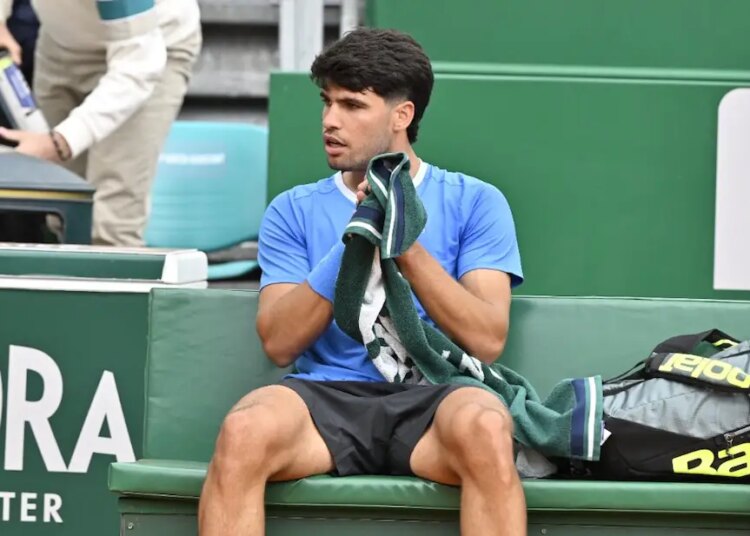 ATP - Madrid > Boris Becker inquiet pour Carlos Alcaraz, victime d'un gros coup dur : "Je m'y attendais. C'est une mauvaise nouvelle pour le tournoi, mais surtout pour lui-même"