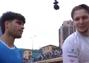 ATP - Monte Carlo > Alexander Bublik à Carlos Alcaraz lors de la poignée de main au filet : "On a joué dans les pires conditions possibles pour moi"