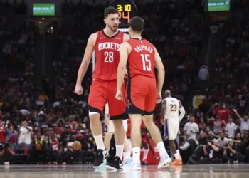 Au bord de l’élimination, les Rockets ont fait parler leur fierté