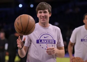 Austin Reaves a des fourmis dans les jambes