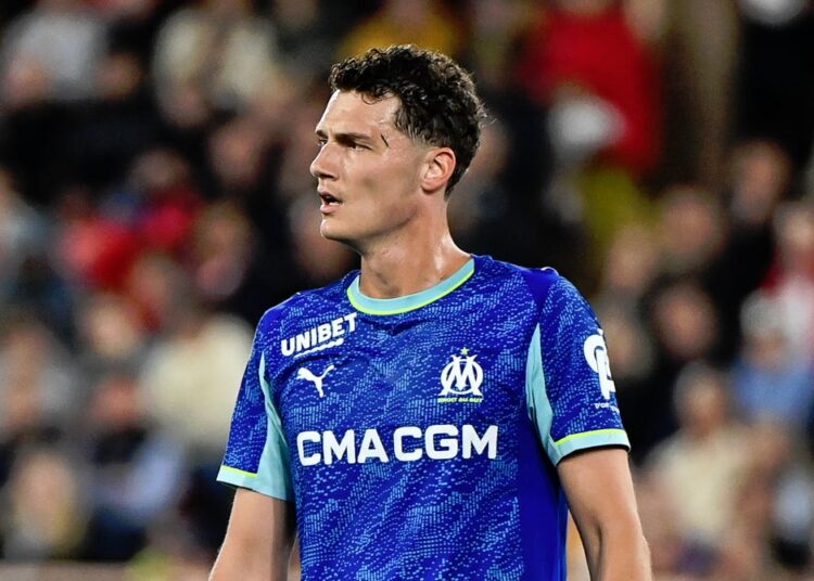 Benjamin Pavard, l'Inter prête à le brader à l'OM ?