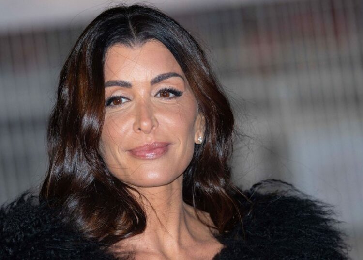 CDF | La chanteuse Jenifer en show case pour les finales de Coupe de France