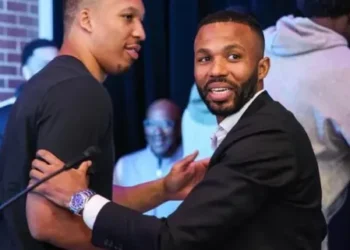 Deux ans après son arrivée aux Hornets, Jeff Peterson peut distribuer les bons points