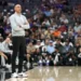 Doug Christie confirmé à la tête des Kings malgré leur saison ratée