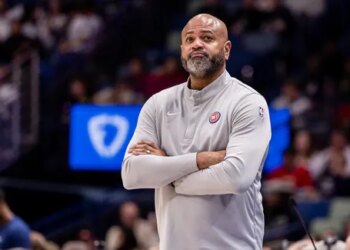 JB Bickerstaff sacré par ses pairs