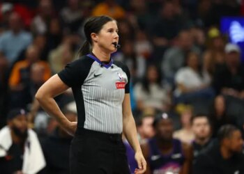 L’arbitre Natalie Sago sélectionnée pour les playoffs