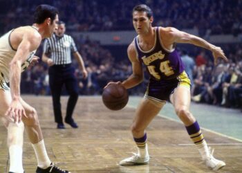 Le 29 avril 1970, Jerry West inscrivait l’un des paniers les plus incroyables de l’histoire des Finals
