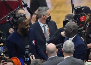 LeBron James défend son bilan négatif en Finals