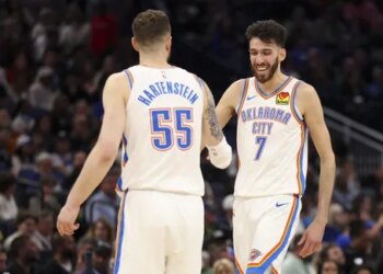 Les « Twin Towers » du Thunder marquent leur territoire