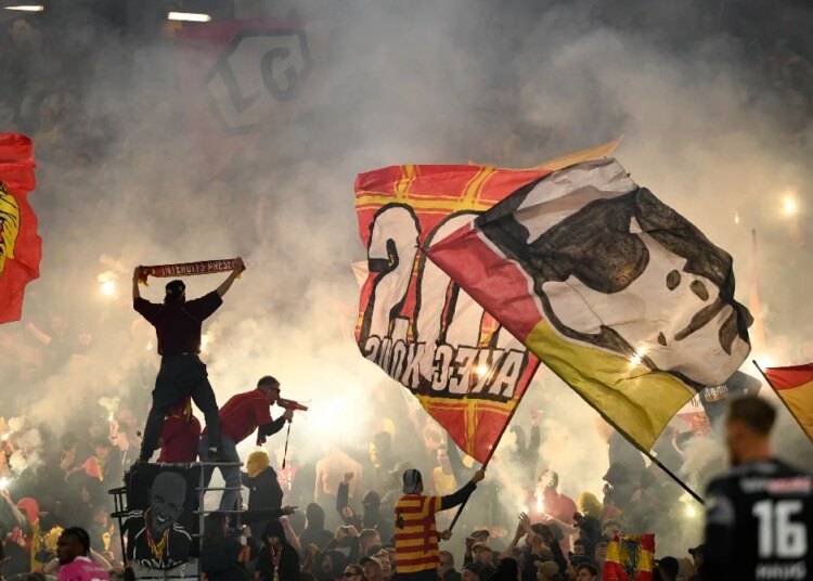 L’incroyable envahissement de terrain à Lens !