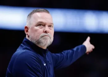 North Carolina prêt à tenter le pari Mike Malone sur son banc ?