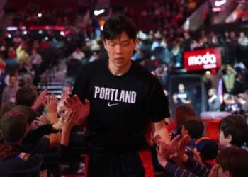Pour avoir approché Yang Hansen trop tôt, les Blazers reçoivent 100 000 dollars d’amende