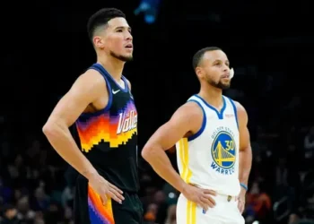 Pronostics NBA | Misez sur le duel entre Stephen Curry et Devin Booker