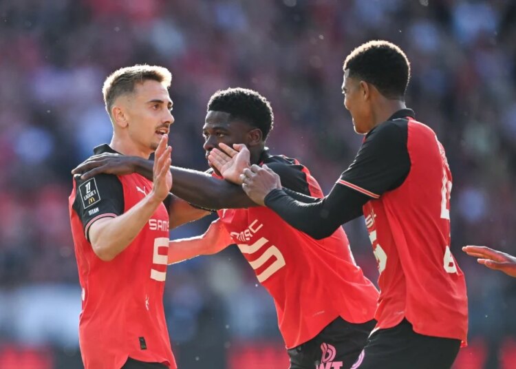 Rennes et Rongier achèvent Nantes