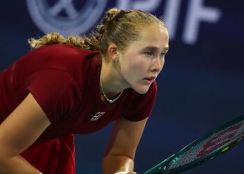 WTA > Mirra Andreeva dévoile sa drôle de méthode avant un match important : "Je ferme les yeux et j'essaie d'imaginer que je suis Federer ou Nadal"