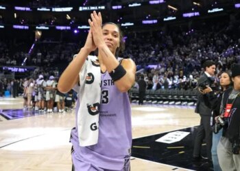 À Golden State, Janelle Salaün et Gabby Williams rayonnent déjà