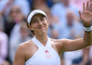 ATP - Madrid, WTA - Madrid > Cela grogne à Madrid et Muguruza se met en mode Mauresmo au sujet des loges vides : "Oui, tous les gens ne sont pas assis à regarder le match. Il y a des personnes qui mangent, qui se promènent"