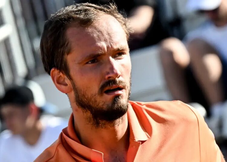 ATP - Rome > Le message de Medvedev à l'ATP après sa défaite contre Sinner : "Peut-être que Jannik n'avait pas de crampes, je n'en sais rien, mais j'ai une solution pour régler ce problème"