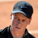 ATP - Rome > Le petit coup de gueule de Jannik Sinner contre l'organisation : "Je ne suis pas très fan quand on entre sur le terrain aussi tard, nous sommes humains nous aussi"