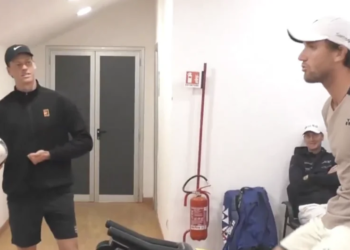 ATP - Rome, Vidéos > Le très beau moment entre Jannik Sinner et Casper Ruud juste avant leur finale