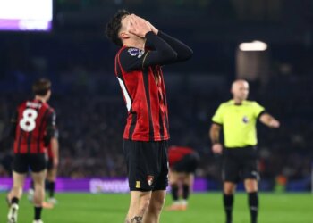 « Ça ne te fait rien que j’ai 15 ans ? », un joueur de Premier League écarté par son club