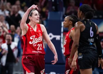 Caitlin Clark se défend après le rappel à l’ordre de la WNBA