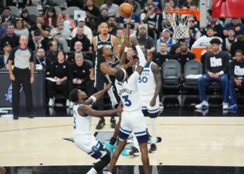 De’Aaron Fox, catalyseur de l’attaque des Spurs