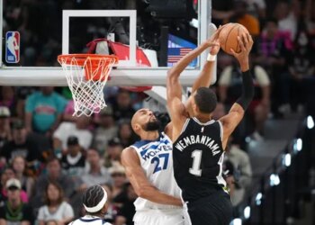 Face à Wemby, Rudy Gobert savoure le rayonnement français