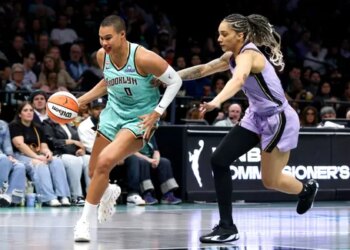 Gabby Williams et les Valkyries frappent fort face au Liberty