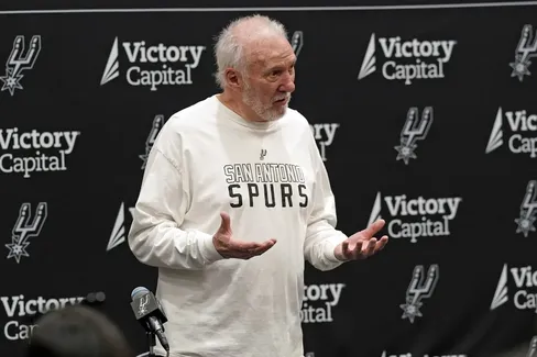 Gregg Popovich a secoué les Spurs après le Game 3