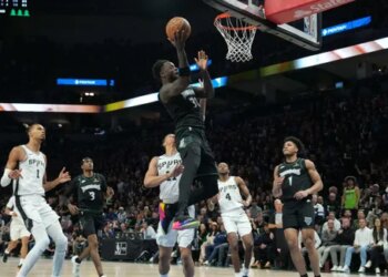 Jaden McDaniels et Julius Randle, les occasions manquées des Wolves