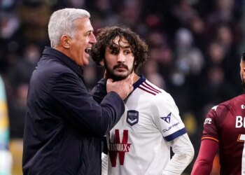 "J'ai été sincère avec Petkovic", Yacine Adli pousse encore avec l’Algérie
