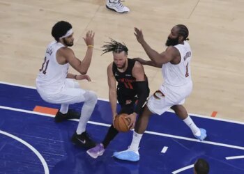Jalen Brunson a réponse à tout face à la défense de Cleveland