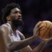 Joel Embiid heureux de faire partie d’une « vraie équipe »