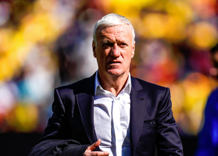 La femme d’un Bleu écarté par Deschamps explose sur les réseaux