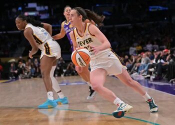 Le duo Clark-Mitchell remet le Fever sur les rails