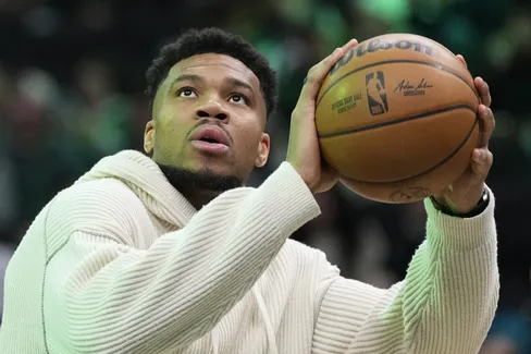 Les Bucks à l’écoute des offres pour Giannis Antetokounmpo