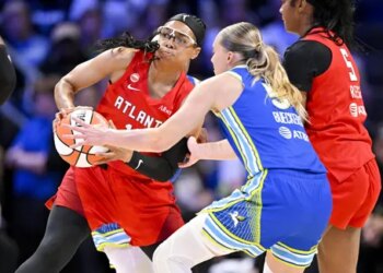 Maladroites, les Wings de Paige Bueckers plient face au Dream