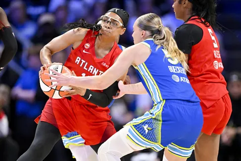 Maladroites, les Wings de Paige Bueckers plient face au Dream