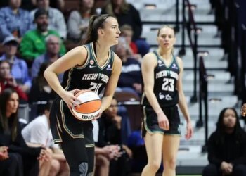 Marine Johannès et Pauline Astier se montrent avec le New York Liberty