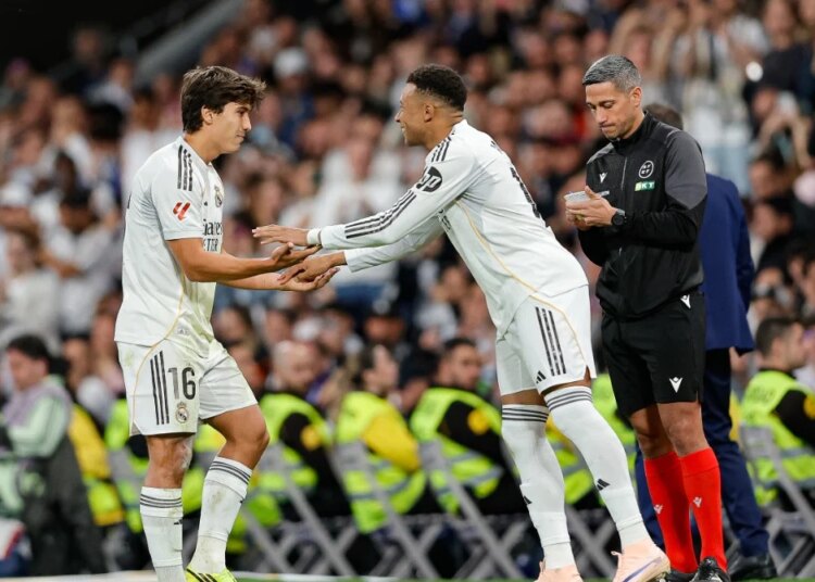 Mbappé conspué pour son retour
