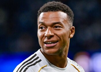 Mbappé le "privilégié", Bardella poursuit les hostilités