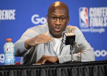 Mike Brown n’a pas eu de mal à se détacher de la presse new-yorkaise