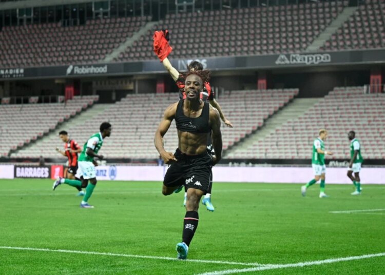 Nice reste en Ligue 1, énorme désillusion pour les Verts
