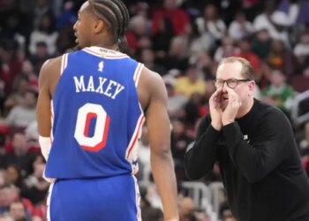 Nick Nurse assume de tirer sur la corde avec ses titulaires