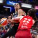 Pour son retour, Caitlin Clark s’offre les Valkyries de Gabby Williams