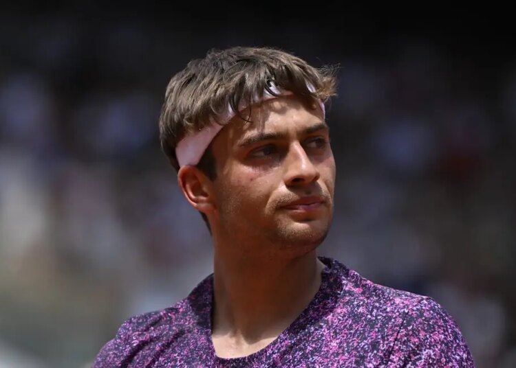 Roland Garros > Flavio Cobolli sur les absences de Sinner, Alcaraz et Djokovic : "Quand on entre dans le vestiaire, on ressent une atmosphère différente. Il y a une opportunité pour tout le monde, et tout le monde veut la saisir"