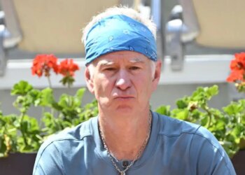 Roland Garros > John McEnroe, sur l'absence de Carlos Alcaraz : "Alors qu’il semblait de plus en plus improbable que Novak Djokovic remporte un autre tournoi du Grand Chelem, la voie s’est manifestement ouverte"