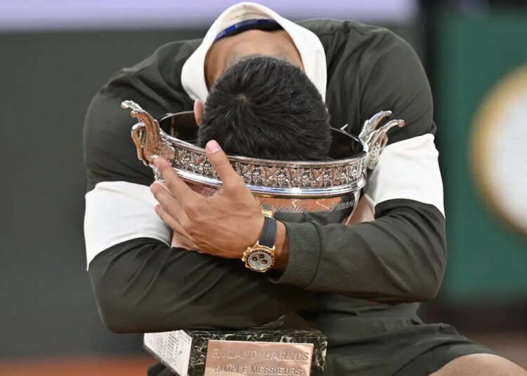 Roland Garros > Jose Moron : "Comme les 4 tournois du Grands Chelems ne se sentent pas concernés par les joueurs de tennis et n'éclaircissent pas cette mauvaise ambiance qui a été créée, il pourrait y avoir une possible grève lors d'un Grand Chelem et ce serait le chaos total"