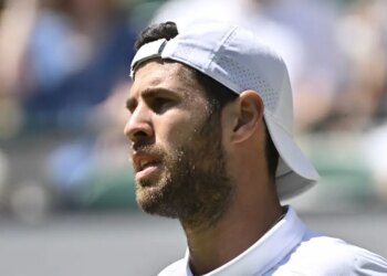 Roland Garros > Khachanov ironise sur l'épisode "diarrhée" de son adversaire : "Il y a les régèles certes, mais il faut aussi savoir rester humain dans certaines circonstances"